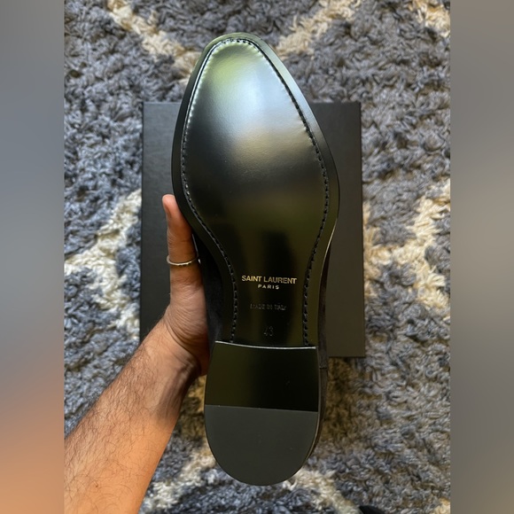 Saint Laurent Wyatt Suede Chelsea Boots - Picture 8 of 11